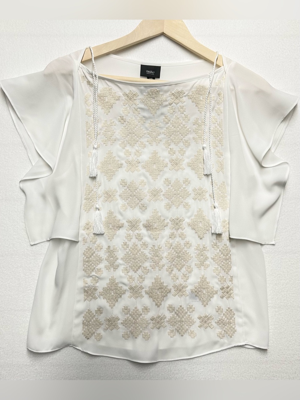 Mossimo Embroidered Peasant Blouse • XS • White • P2P 19” - NWT